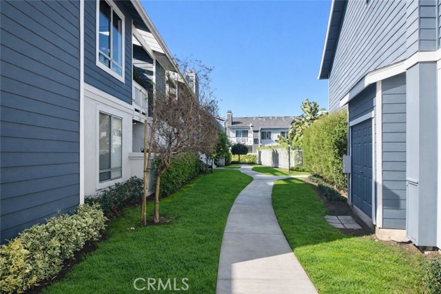 Detail Gallery Image 2 of 23 For 12061 Brighton Riv, Unit 47, Fountain Valley,  CA 92708 - 2 Beds | 1 Baths