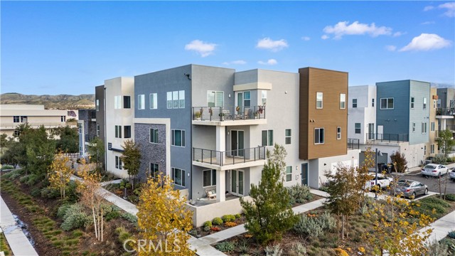 Detail Gallery Image 4 of 32 For 163 Baluster, Irvine,  CA 92618 - 1 Beds | 1 Baths