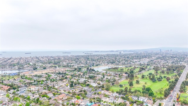 717 Ultimo Avenue, Long Beach CA: https://media.crmls.org/medias/63805905-11df-4726-9888-3a27e1196c72.jpg