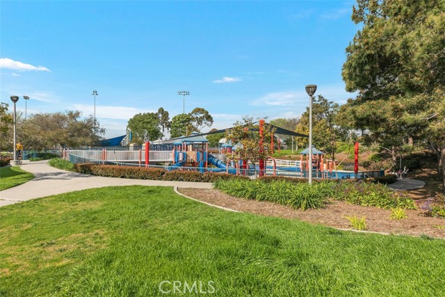 Detail Gallery Image 36 of 45 For 10 Bettoni Aisle, Irvine,  CA 92606 - 3 Beds | 2/1 Baths