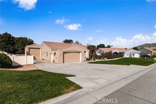 Detail Gallery Image 55 of 65 For 4683 Viaggio Cir, Jurupa Valley,  CA 92509 - 4 Beds | 2/1 Baths