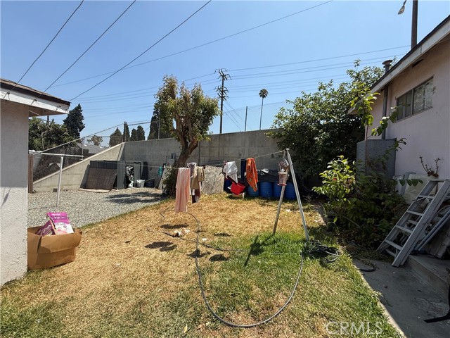 4041 Eagle Street, Los Angeles CA: https://media.crmls.org/medias/6381899f-534a-42e5-b445-20005cdc4eb3.jpg