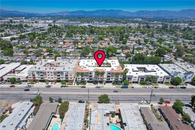 13941 Sherman Way, Van Nuys CA: https://media.crmls.org/medias/6381e97b-eb15-47be-81b1-779e04dd3e5e.jpg