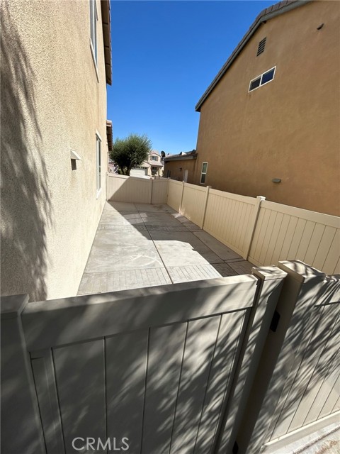 Detail Gallery Image 24 of 26 For 16628 Desert Lily St, Victorville,  CA 92394 - 4 Beds | 2/1 Baths