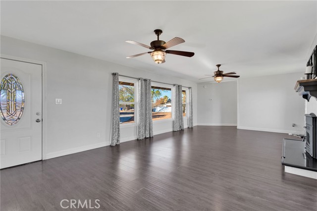 14573 Gayhead, Apple Valley CA: https://media.crmls.org/medias/6381f72d-ac0d-4a44-96e5-68ea49d26c12.jpg