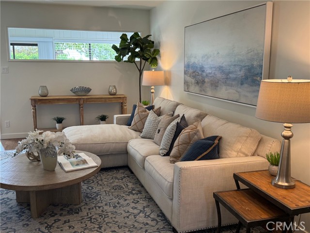 Detail Gallery Image 3 of 11 For 2505 W 168th, Torrance,  CA 90504 - 3 Beds | 2 Baths