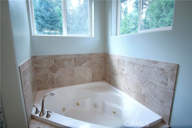 Detail Gallery Image 31 of 41 For 1231 W Scenic Dr, Mount Shasta,  CA 96067 - 4 Beds | 2 Baths