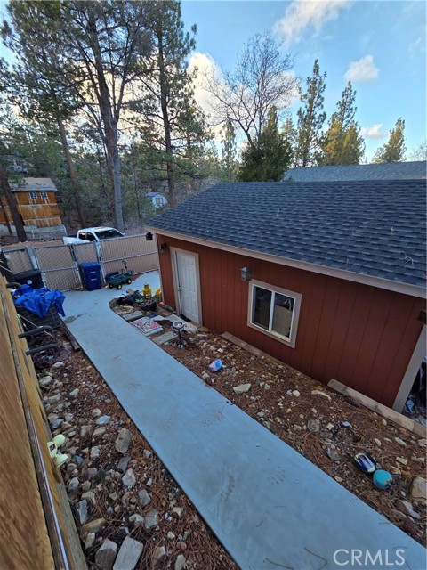 Detail Gallery Image 5 of 8 For 879 Spruce, Sugarloaf,  CA 92386 - 3 Beds | 2/1 Baths