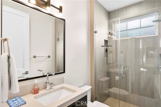 Detail Gallery Image 14 of 45 For 4151 Greenbush Ave, Sherman Oaks,  CA 91423 - 5 Beds | 6 Baths