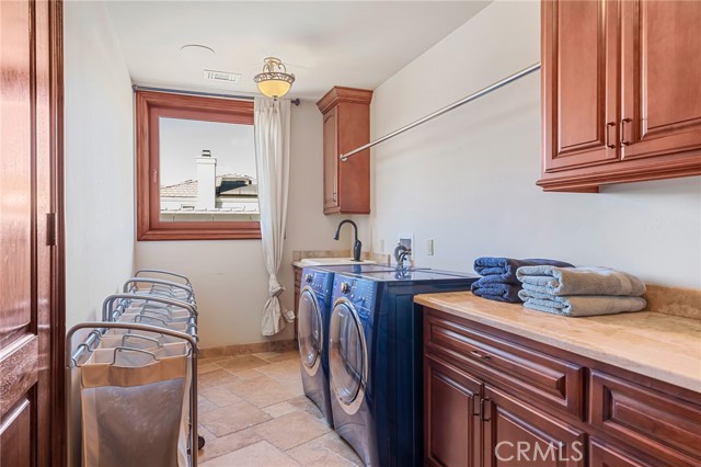 Image 47 of 75 For 22485 Whirlaway Court