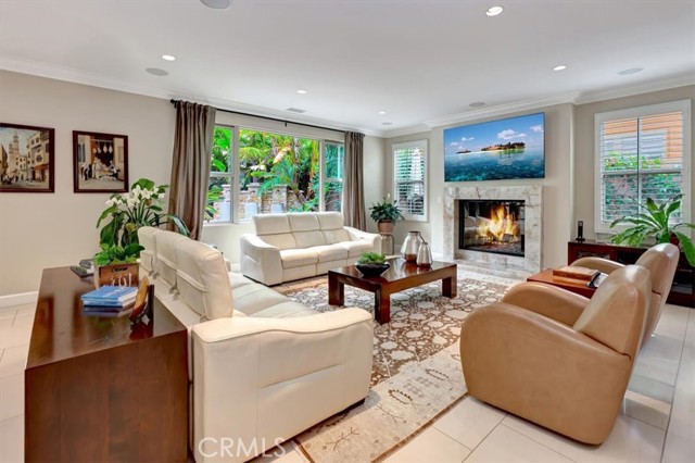 27 Looking Glass, Irvine CA: https://media.crmls.org/medias/6384e030-b582-4989-9809-8ad8dc15dfc2.jpg