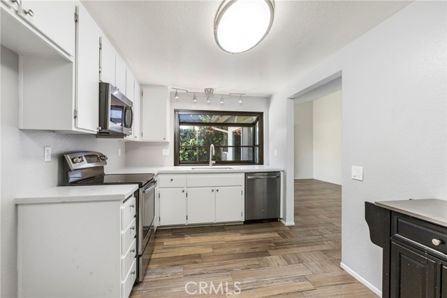 Detail Gallery Image 7 of 29 For 26611 Shane, Lake Forest,  CA 92630 - 4 Beds | 2 Baths