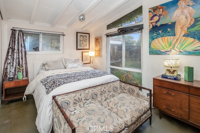 7938 Sale Avenue photo 5