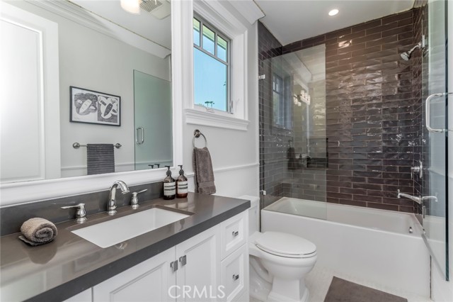 Image 41 of 60 For 14234 Greenleaf Street