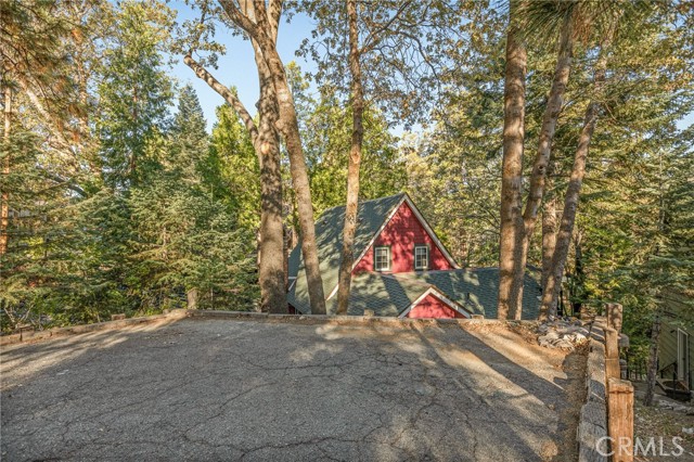 28782 Cedar Drive, Lake Arrowhead, CA 92352