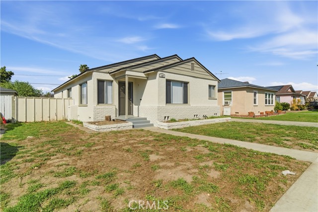 Detail Gallery Image 2 of 32 For 127 W Zane St, Long Beach,  CA 90805 - 3 Beds | 2 Baths