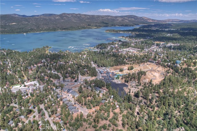 Detail Gallery Image 3 of 3 For 850 Talmadge Rd, Big Bear Lake,  CA 92315 - 4 Beds | 3/2 Baths