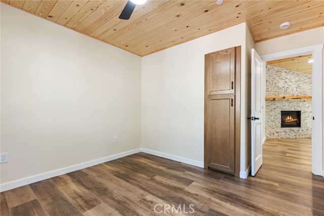 Detail Gallery Image 23 of 31 For 183 Moreno Lane, Sugarloaf,  CA 92386 - 3 Beds | 2 Baths