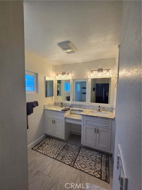 Detail Gallery Image 22 of 31 For 2059 Summit Dr, Escondido,  CA 92025 - 3 Beds | 2 Baths