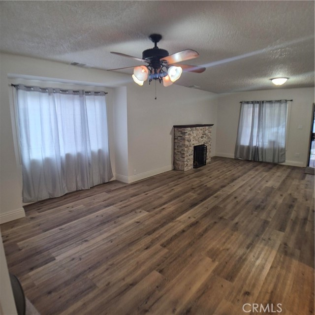 Detail Gallery Image 3 of 20 For 804 S Mayo Ave, Compton,  CA 90221 - 3 Beds | 1 Baths