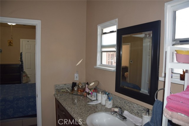 1935 Maine Avenue, Long Beach CA: https://media.crmls.org/medias/638980ad-84e0-469c-ae51-516ba6c6225c.jpg
