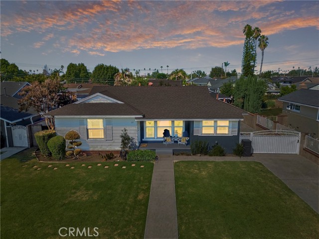 127 S Myrtlewood Street, West Covina CA: https://media.crmls.org/medias/6389be55-4182-463d-8074-b6db295d7a6a.jpg