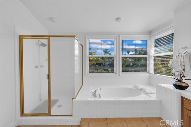 Detail Gallery Image 14 of 62 For 515 Chippendale Ave, Simi Valley,  CA 93065 - 5 Beds | 4 Baths