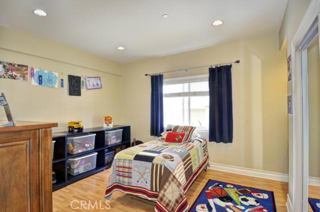 513 Juanita Avenue, Redondo Beach, California 90277, 3 Bedrooms Bedrooms, ,2 BathroomsBathrooms,Residential,Sold,Juanita,SB13146533