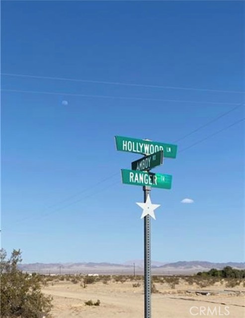 62816 Hollywood Lane, 29 Palms CA: https://media.crmls.org/medias/638a013f-5163-407a-89be-6cfd3134bc99.jpg