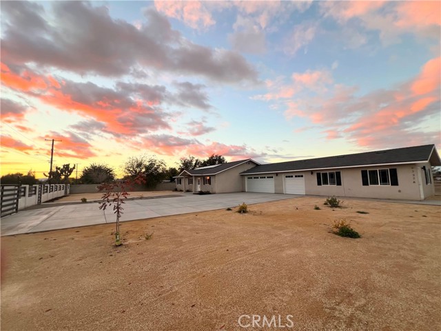 Detail Gallery Image 7 of 58 For 9737 East Avenue Q-4, Sun Village,  CA 93543 - 4 Beds | 3 Baths