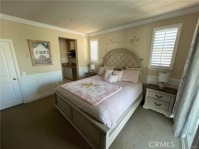 4866 Stoneglen Avenue, Fontana CA: https://media.crmls.org/medias/638a4eee-8f07-4a5f-ad6d-f41f0da5175a.jpg