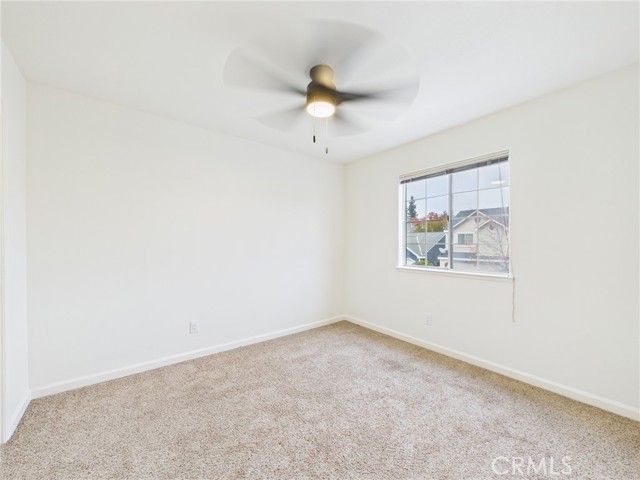 Detail Gallery Image 31 of 46 For 10781 N Windham Bay Cir, Fresno,  CA 93730 - 3 Beds | 2/1 Baths