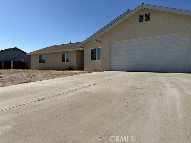 13584 Mount Ranier Way, Hesperia, CA 92345