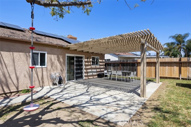 39769 Sunrose Dr, Murrieta CA: https://media.crmls.org/medias/638ad17a-c862-469b-87c1-91ee846848ba.jpg
