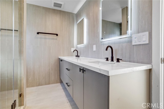 Detail Gallery Image 21 of 61 For 8626 Lubao Ave, Winnetka,  CA 91306 - – Beds | – Baths