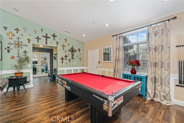 Detail Gallery Image 5 of 54 For 15532 Skylark Ave, Fontana,  CA 92336 - 4 Beds | 2/1 Baths