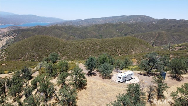21947 Meriann Drive, Clearlake Oaks CA: https://media.crmls.org/medias/638c021a-a989-48c7-b28b-2731601a7c02.jpg