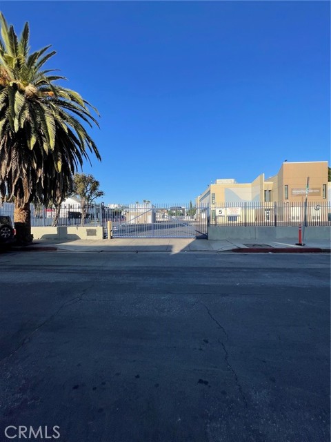  Commercial for Sale in Los Angeles, California