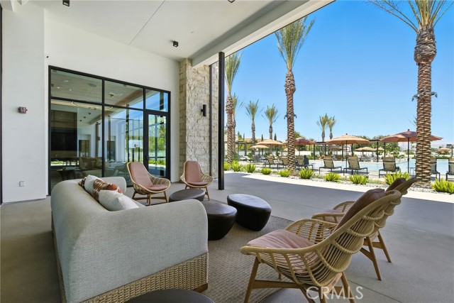565 Canterbury Way, Montebello CA: https://media.crmls.org/medias/638d0816-464c-4d3a-863f-b3b8fb86525f.jpg