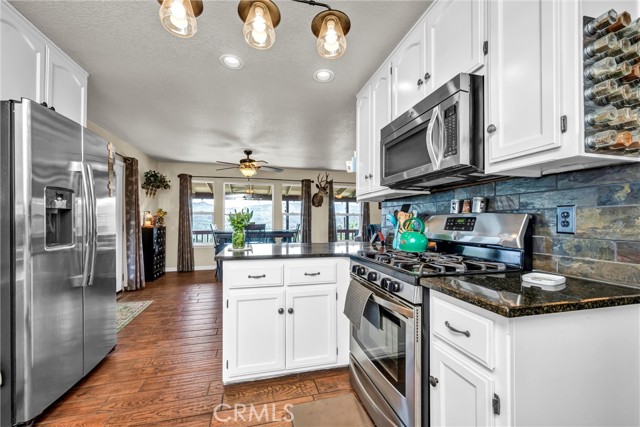 Detail Gallery Image 7 of 50 For 10225 Kelsey Creek Dr, Kelseyville,  CA 95451 - 3 Beds | 3 Baths