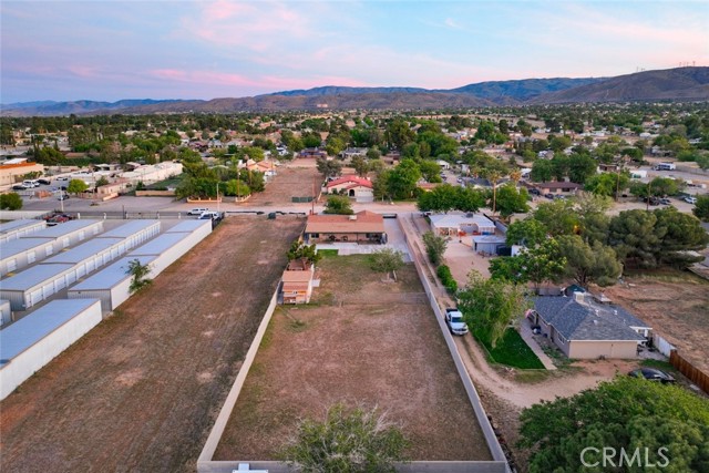5111 W Avenue M2, Lancaster CA: https://media.crmls.org/medias/638de905-4f5d-49be-a00c-2b90709fc997.jpg