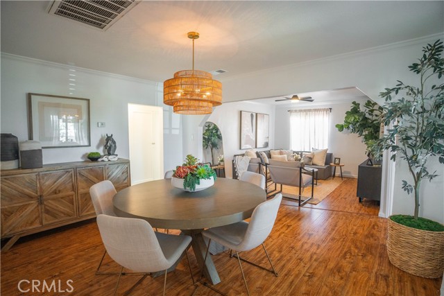 11835 Gale Ave, Hawthorne CA: https://media.crmls.org/medias/638ea0c0-2321-4969-9f21-f016ac99a769.jpg
