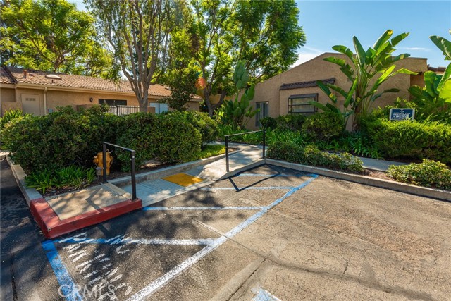 Detail Gallery Image 33 of 43 For 4760 Lakeview Ave, Yorba Linda,  CA 92886 - 1 Beds | 1 Baths
