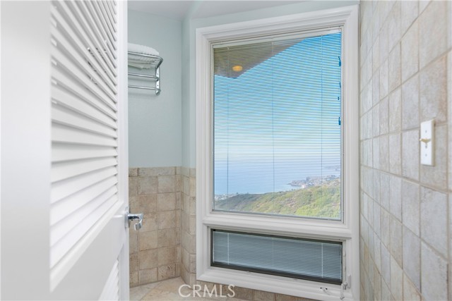 Master Bath has impeccable coastline views