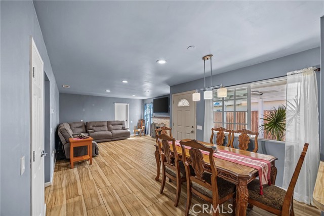 820 Cozy Court, Fallbrook CA: https://media.crmls.org/medias/6392c83a-fa18-43d5-9952-09844cce9ec9.jpg