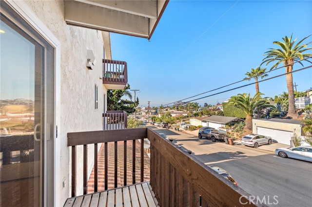 Detail Gallery Image 11 of 27 For 112 E Avenida San Gabriel #1,  San Clemente,  CA 92672 - 2 Beds | 2 Baths