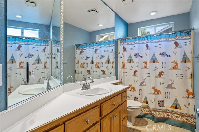 Detail Gallery Image 23 of 29 For 1580 La Linda Ln, Chico,  CA 95926 - 3 Beds | 2 Baths