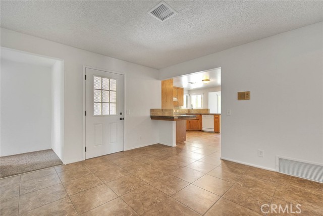 Detail Gallery Image 21 of 51 For 35694 Sierra Ln, Yucaipa,  CA 92399 - 3 Beds | 2 Baths