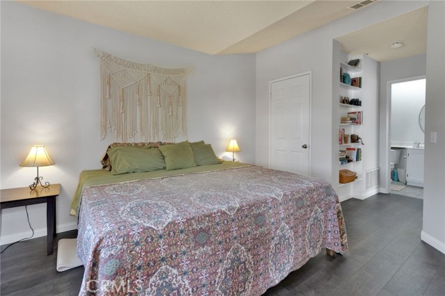 Detail Gallery Image 10 of 38 For 19191 Palo Verde Dr, Apple Valley,  CA 92308 - 2 Beds | 2 Baths