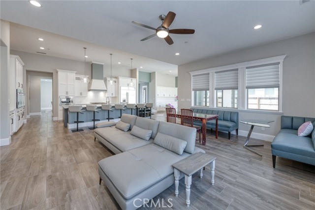 Detail Gallery Image 15 of 56 For 2687 Trenton, Clovis,  CA 93619 - 4 Beds | 3/1 Baths